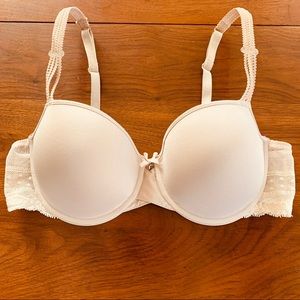 Chantelle nude bra with lace